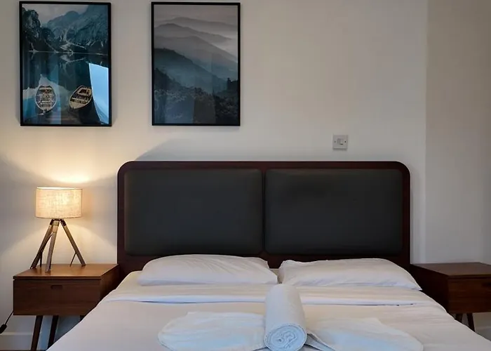 Stunning Piccadilly 1 Bedroom Flat In London Vr9